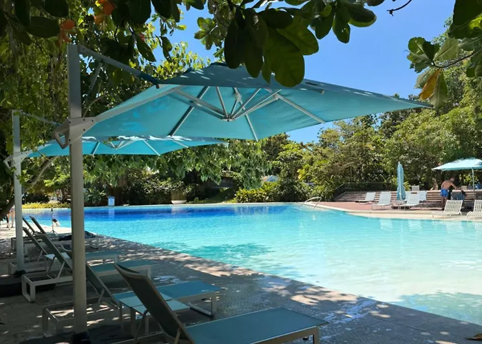 Relaxing 1-bedroom Unit At Tambuli Seaside Living, Mactan, Lapu-lapu Aparthotel 3*